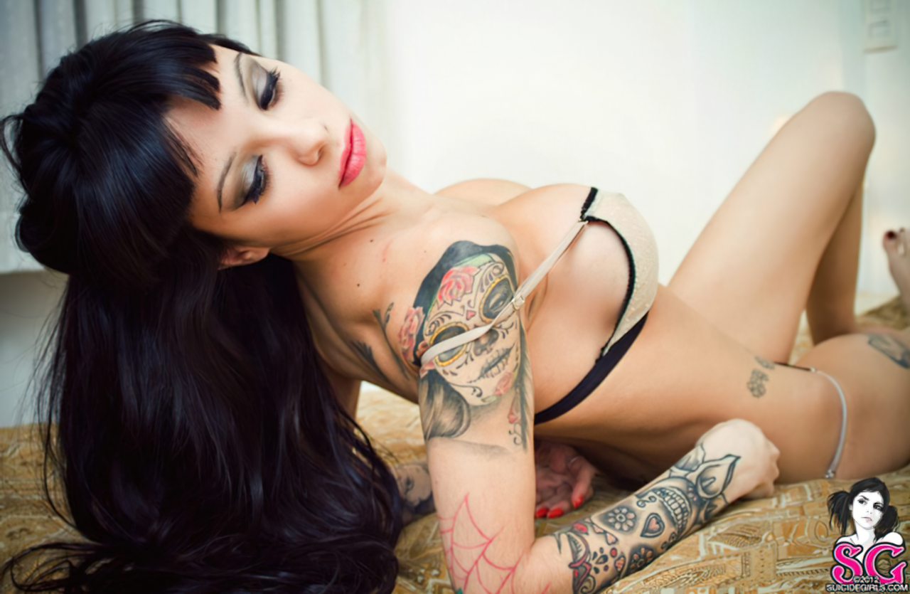 Sexy Suicide Girl (3)